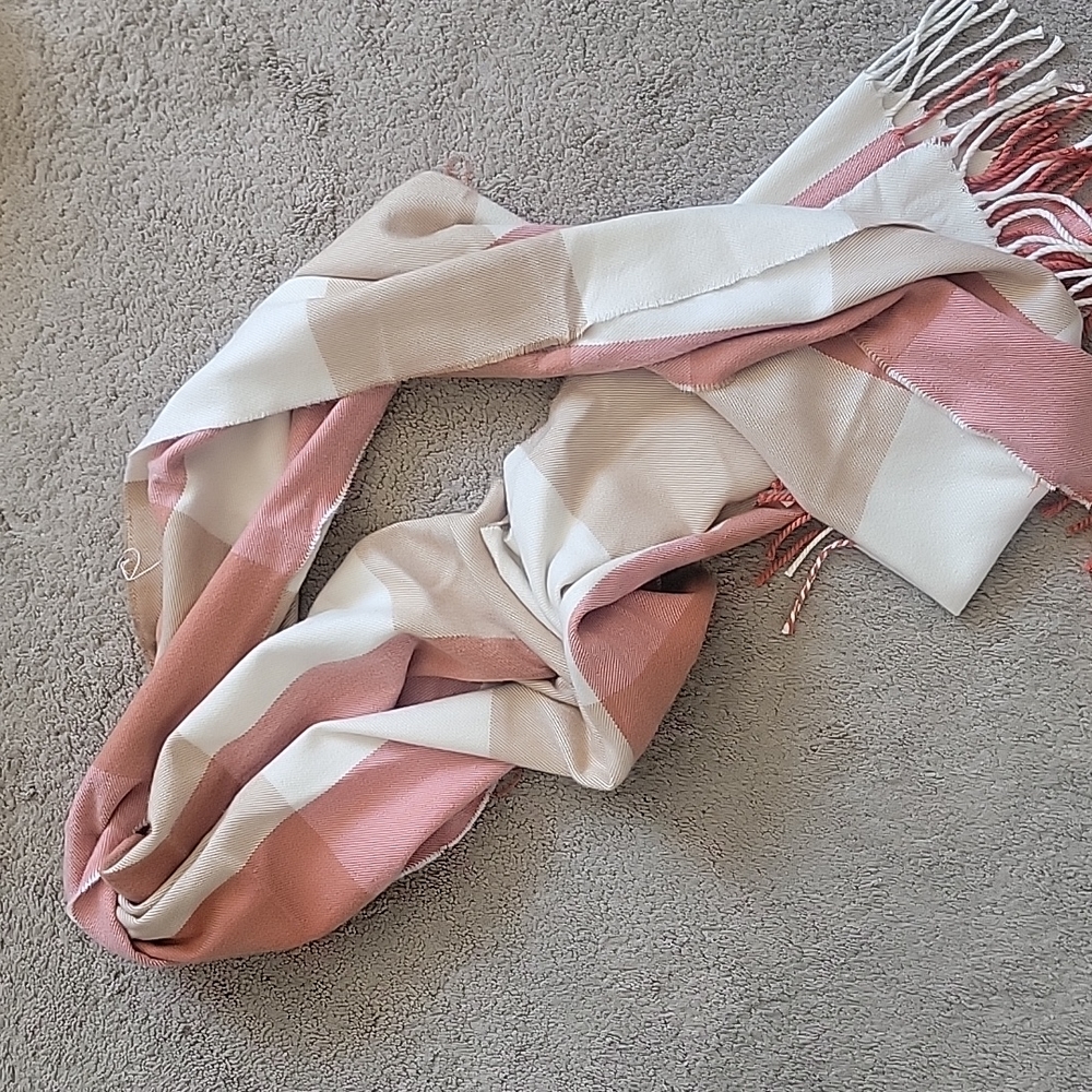 Scarf - Picture 3 of 3